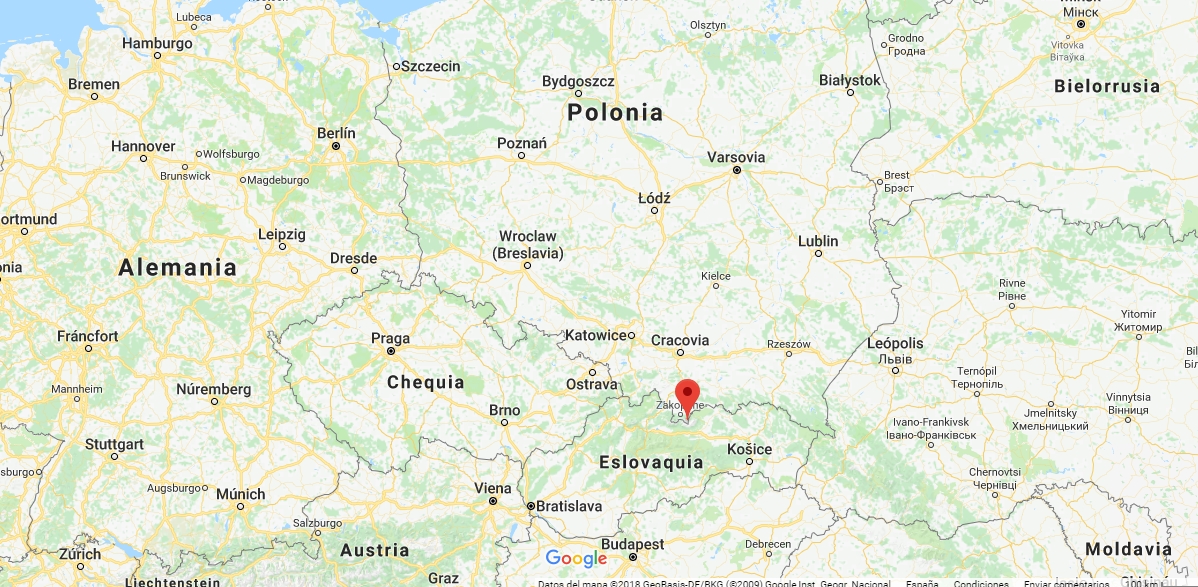 Ambos lagos están situados en la región sur de Polonia y a apenas una hora de Zakopane